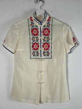 Vintage Joy Womens Embroidered Floral Chinese Button Top Medium Short Sleeve